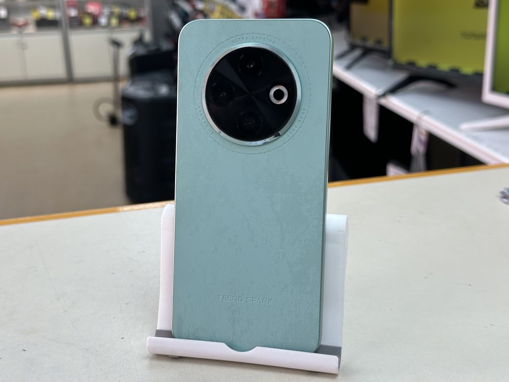 Смартфон Tecno SPARK 30C 8/256
