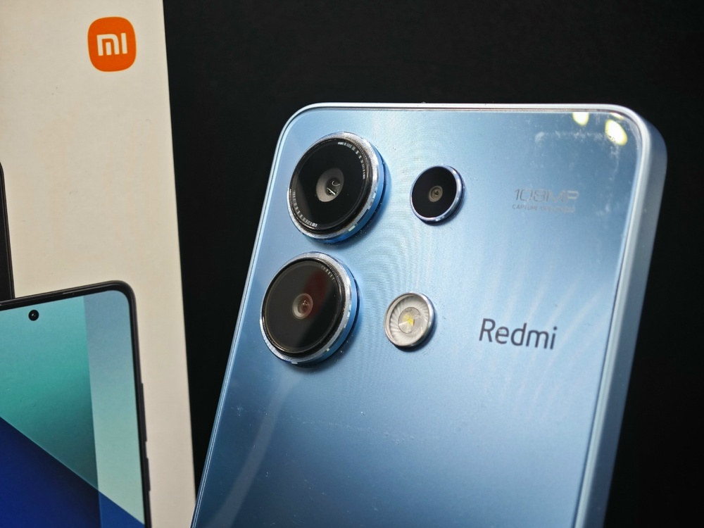 Смартфон Xiaomi Redmi note 13 8/128
