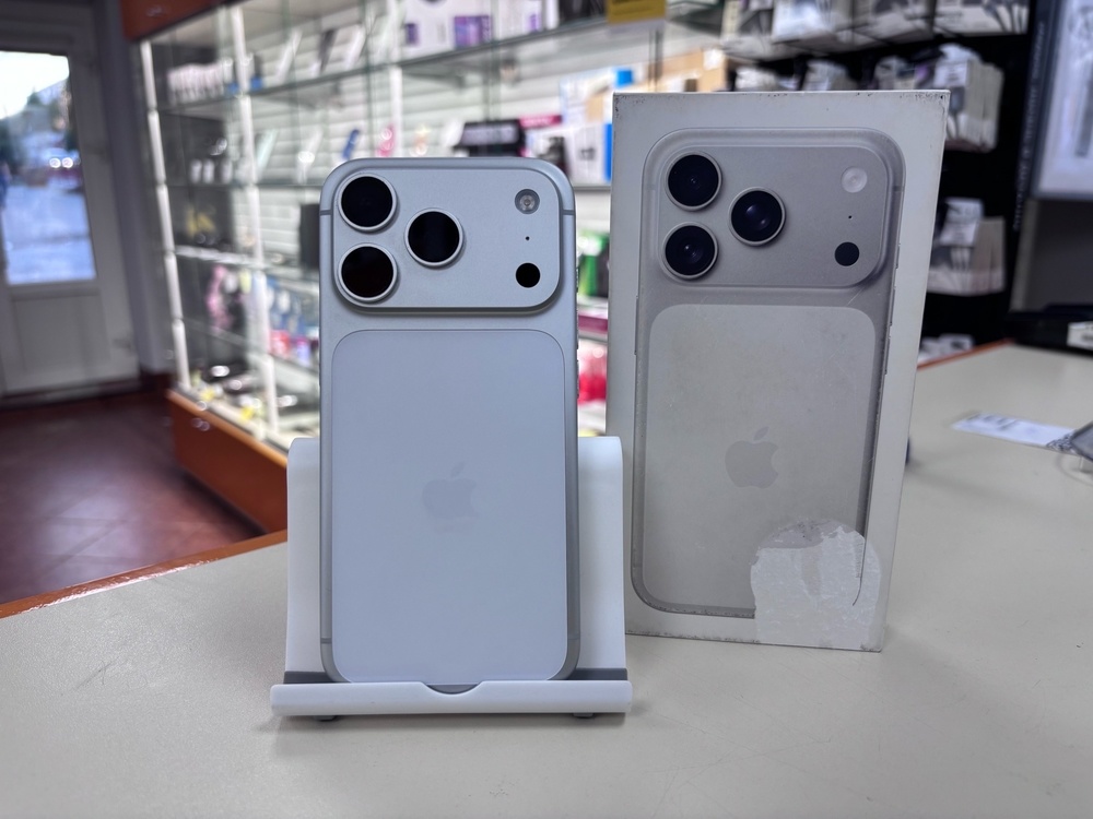 Смартфон Apple Iphone 17 Pro 256Gb