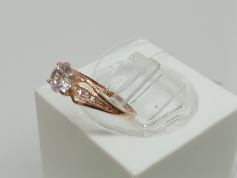 КОЛЬЦО С КАМНЯМИ (Au 585)