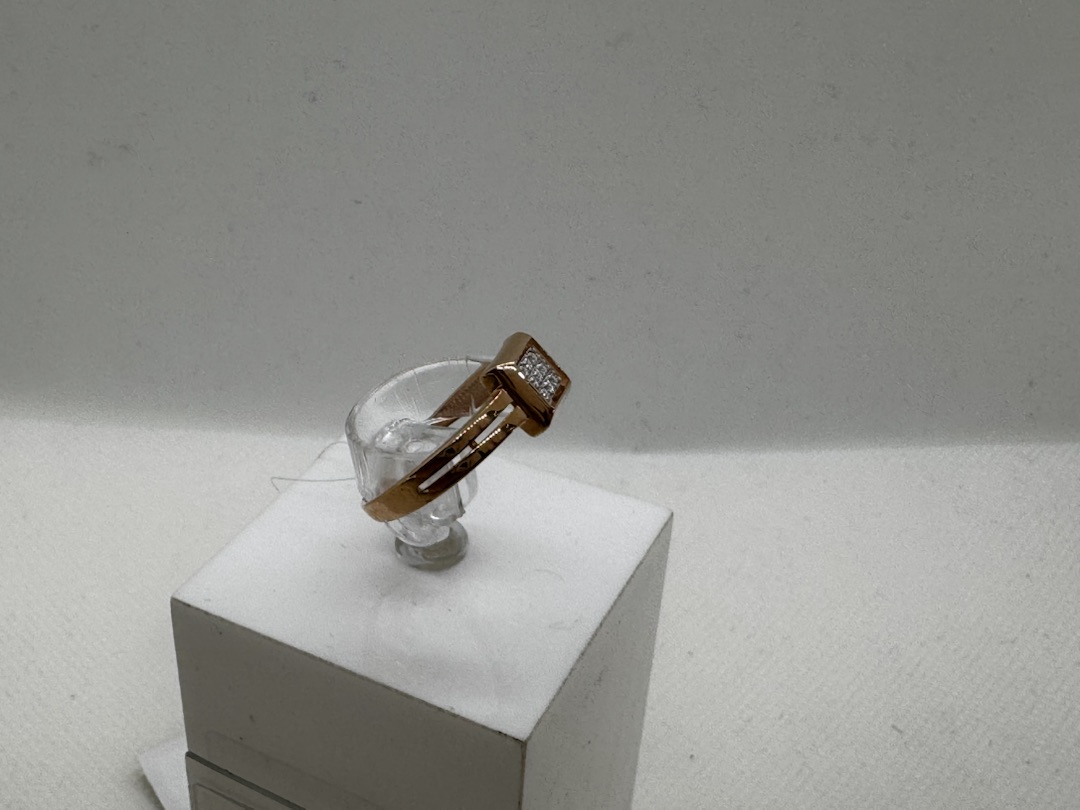 КОЛЬЦО С КАМНЯМИ (Au 585)