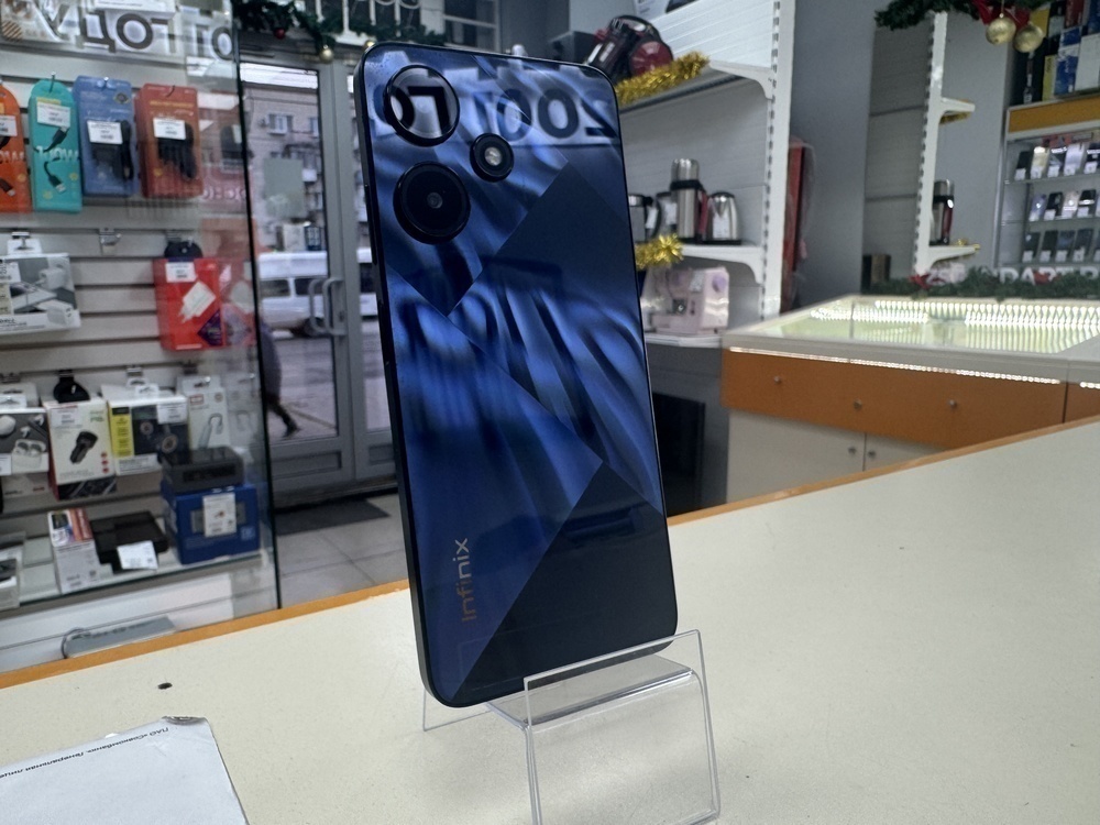 Смартфон Infinix HOT 30i 8/128