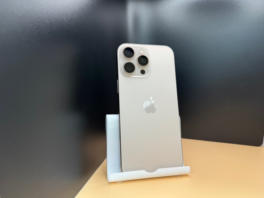 Смартфон Apple Iphone 16 Pro Max 256Gb