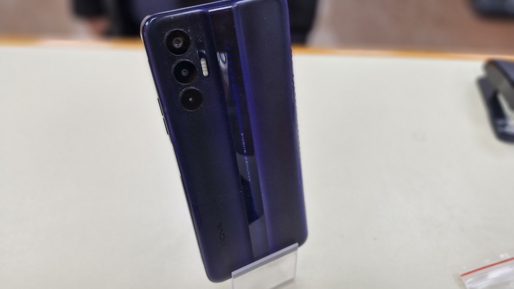 Смартфон Tecno Pova 3 6/128