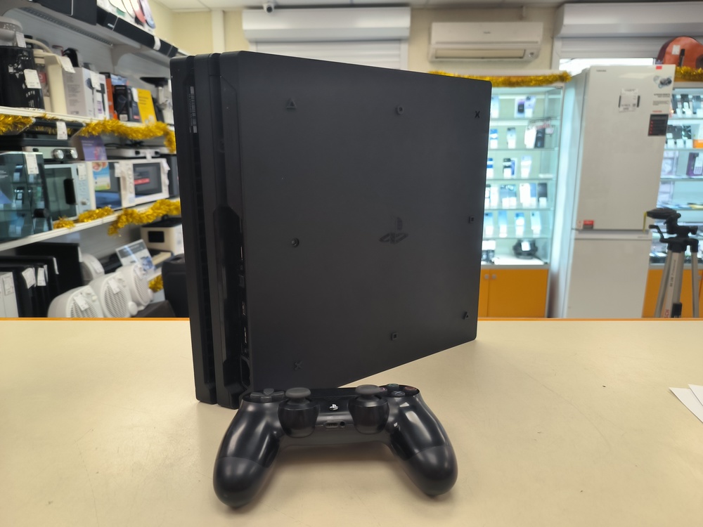 Игровая приставка PlayStation 4 Pro 1Tb