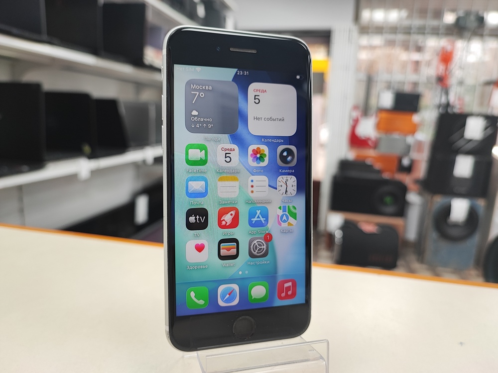 Смартфон Apple iPhone SE 2020 64Gb