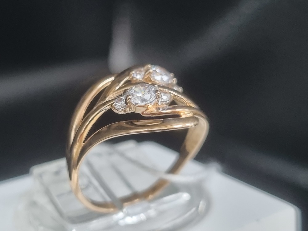 КОЛКМИ585 КОЛЬЦО С КАМНЯМИ (Au 585)