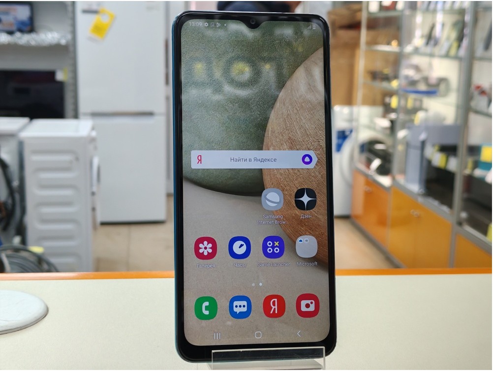 Смартфон Samsung Galaxy A12 3/32