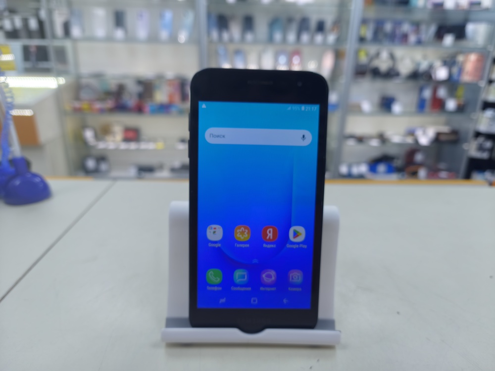 Смартфон Samsung SM-J260F