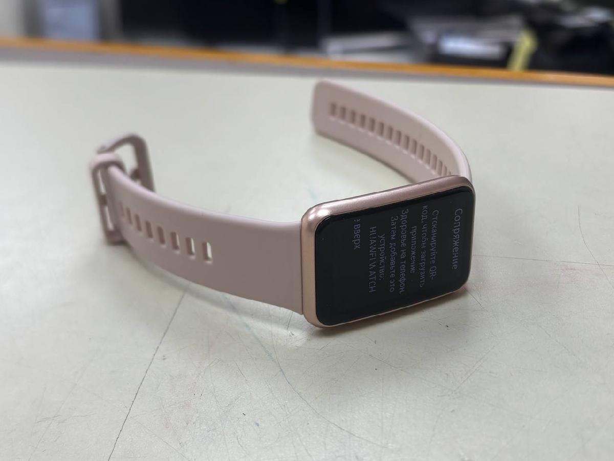 Смарт-часы Huawei Watch FIT