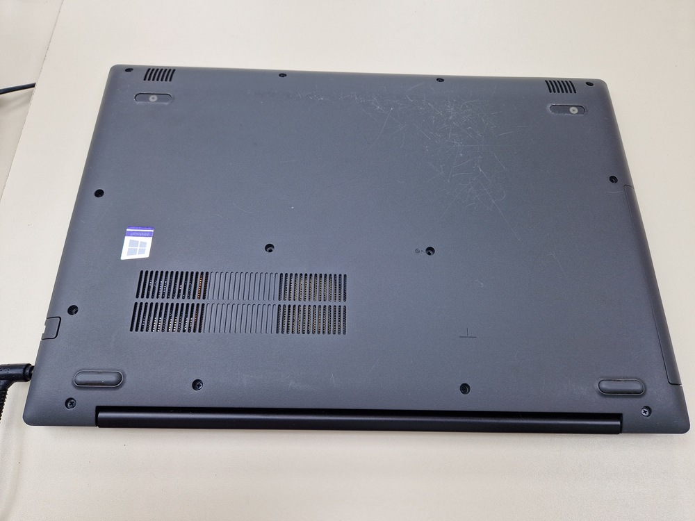 Ноутбук Lenovo; A4-9125, HD Graphics, 4 Гб, 240 Гб, Нет