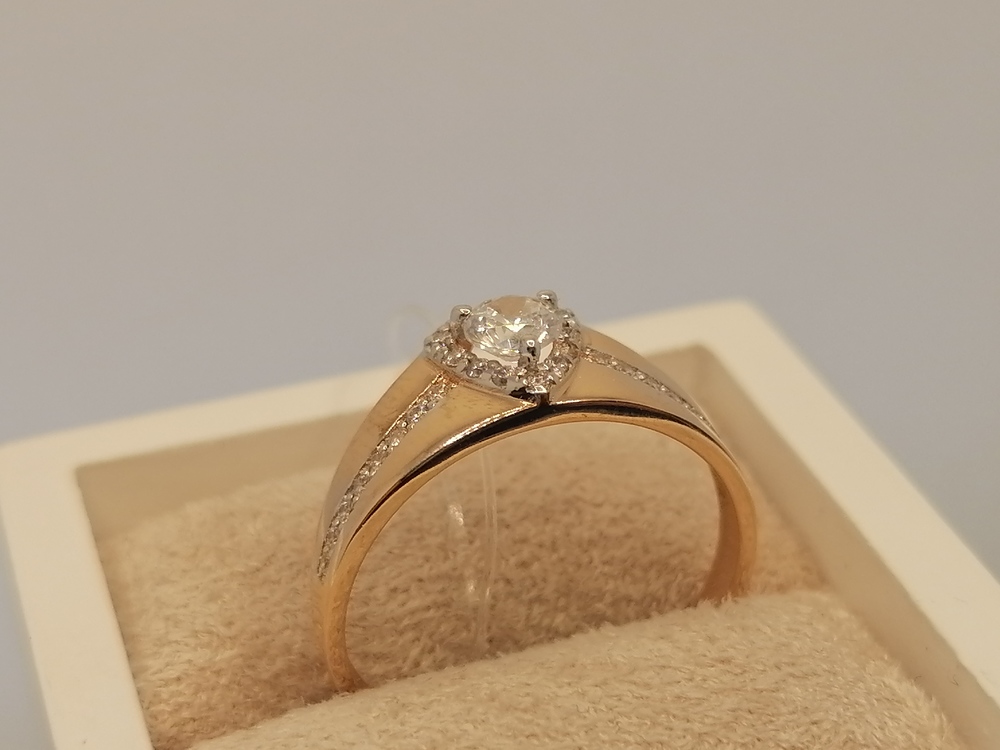 КОЛЬЦО С КАМНЯМИ (Au 585)