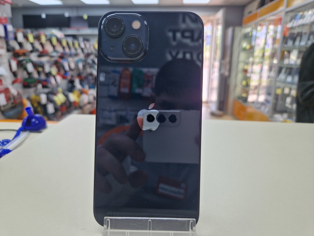 Смартфон Apple iPhone 13 128Gb