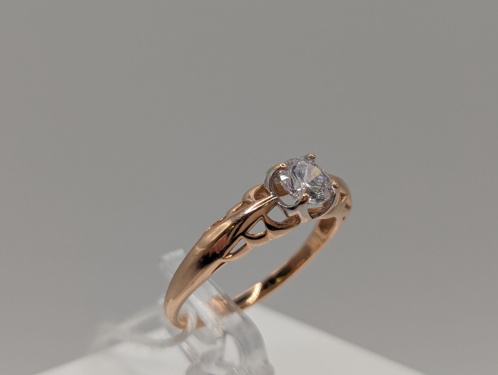 КОЛКМ585 КОЛЬЦО С КАМНЕМ (Au 585)