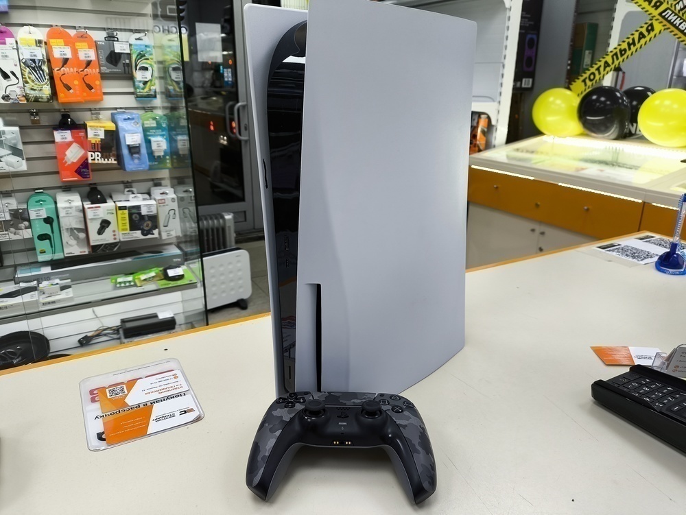 Игровая приставка PlayStation 5 825Gb (С дисководом)