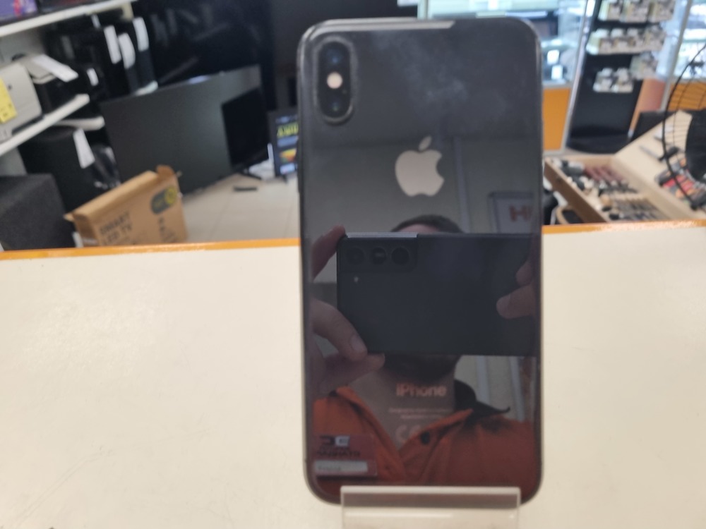 Смартфон Apple iPhone X 64Gb