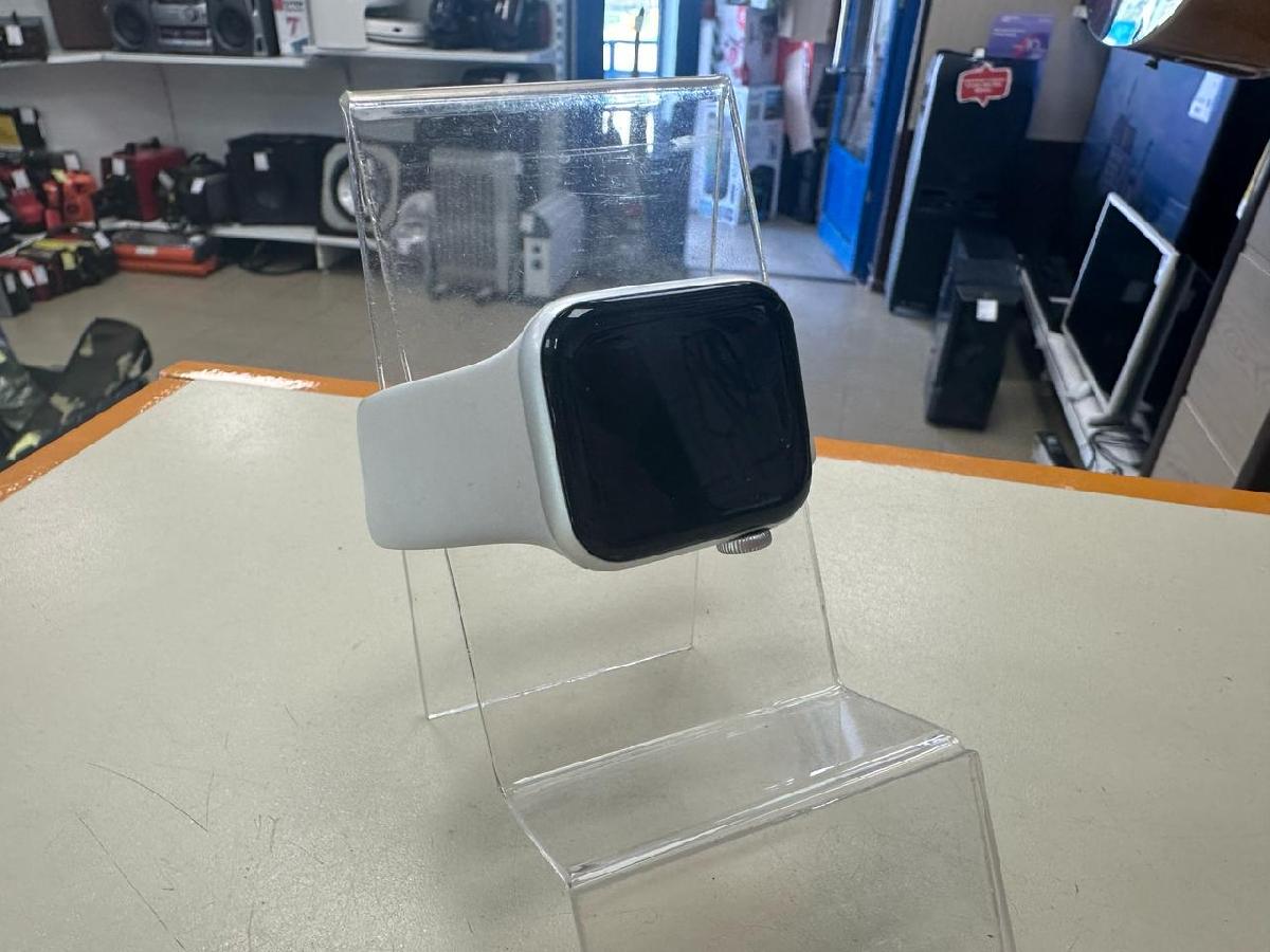 Смарт-часы Apple Watch SE 2022 40mm