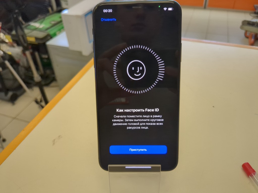 Смартфон Apple iPhone 11 Pro Max 64Gb