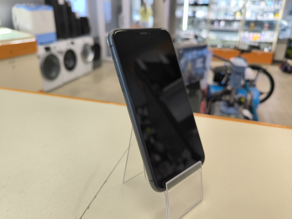 Смартфон Apple iPhone 11 64Gb