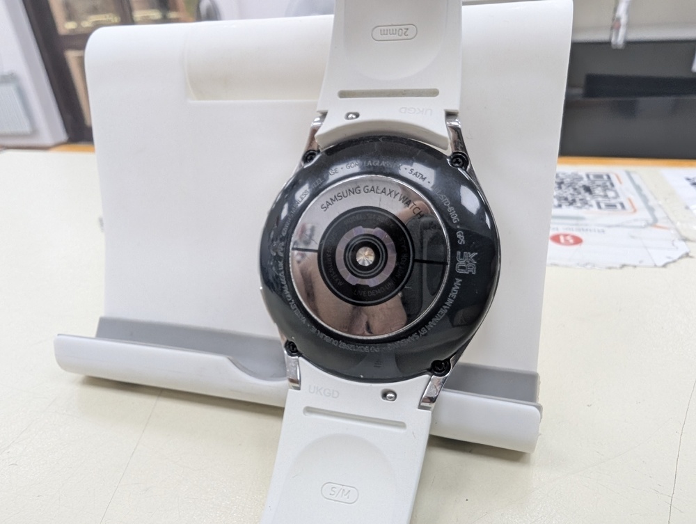 Смарт-часы Samsung Watch 4 Classic 42mm