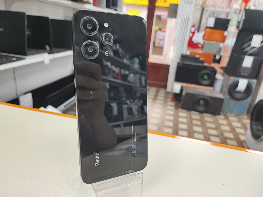 Смартфон Xiaomi Redmi 12 4/128