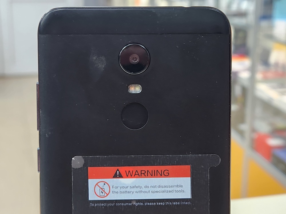 Смартфон Xiaomi Redmi 5 Plus 4/64