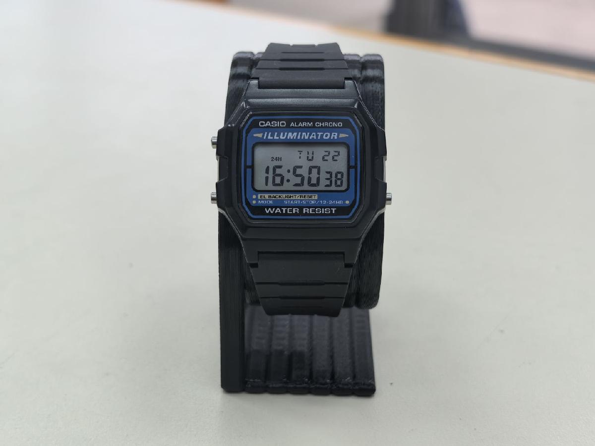 Часы наручные Casio F-105