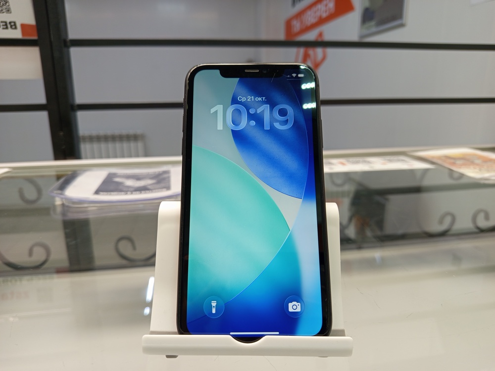 Смартфон Apple iPhone 11 64Gb