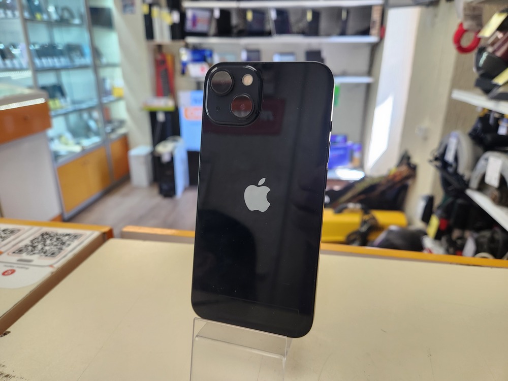 Смартфон Apple iPhone 13 128Gb