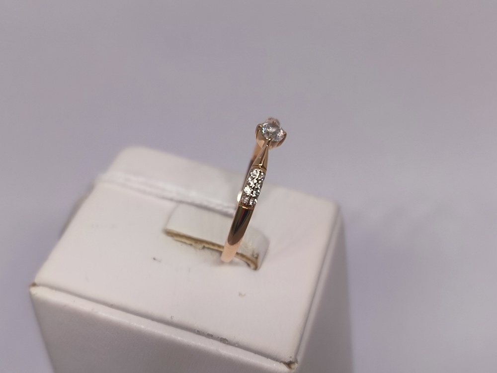 КОЛКМИ585 КОЛЬЦО С КАМНЯМИ (Au 585)