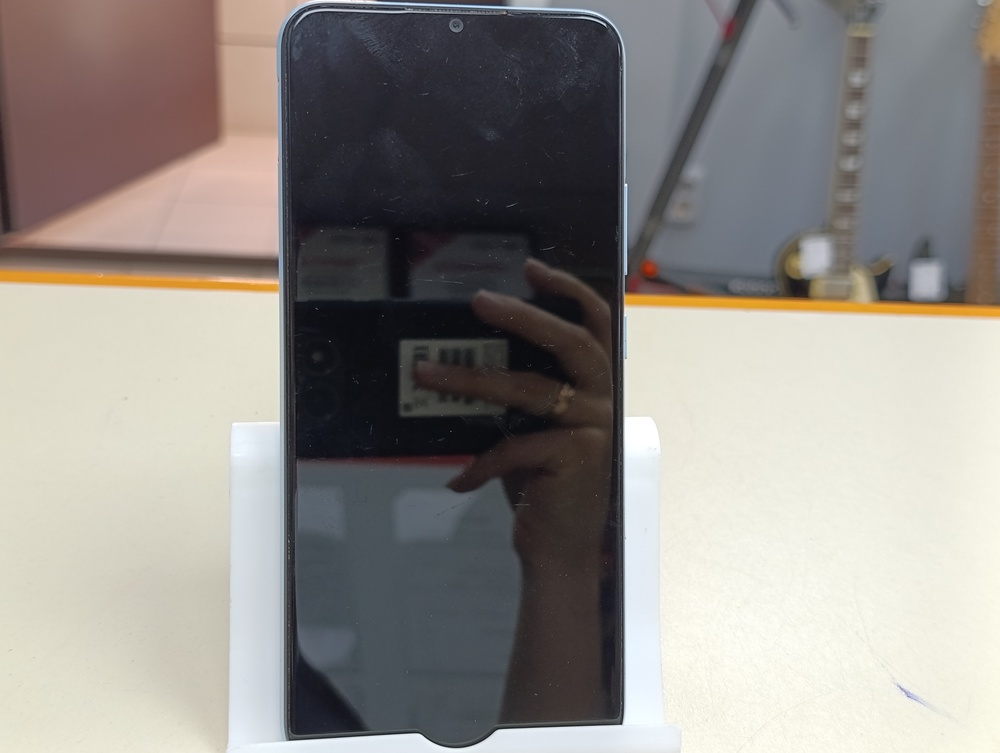 Смартфон Realme Narzo 50A 4/128