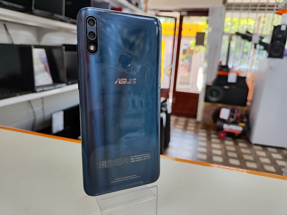 Смартфон Asus ZB631KL