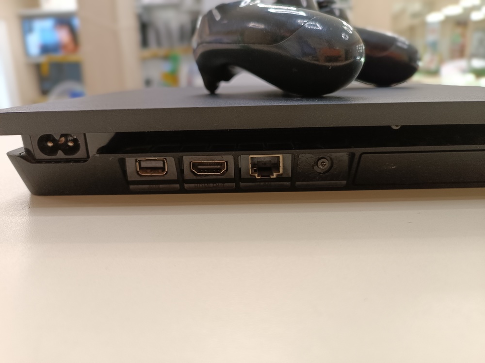 Игровая приставка PlayStation 4 Slim 500GB