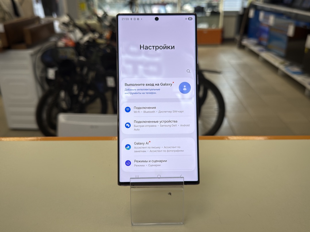 Смартфон Samsung Galaxy S22 Ultra 12/256