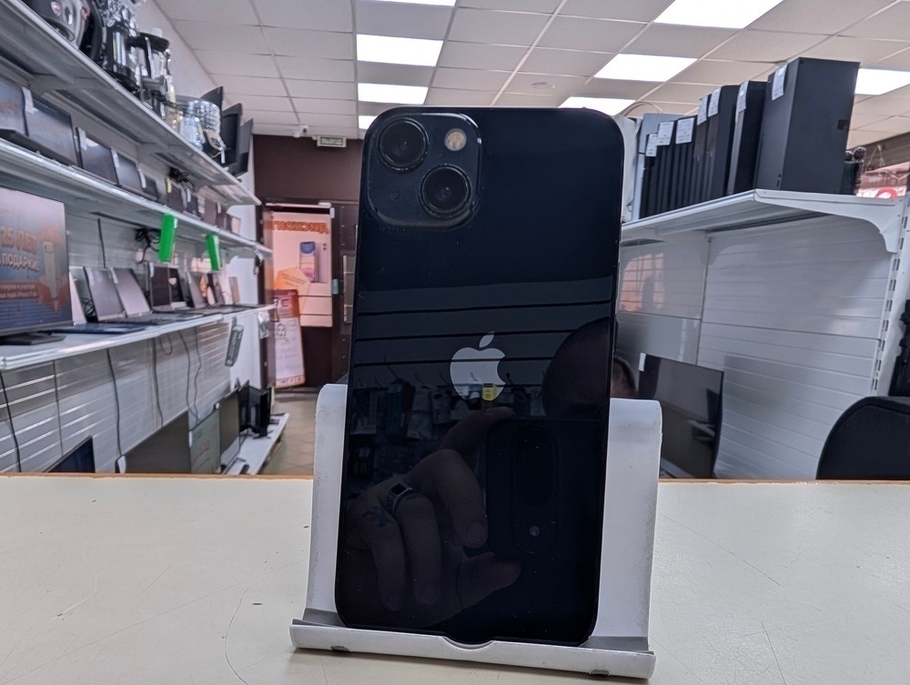 Смартфон Apple iPhone 13 128Gb