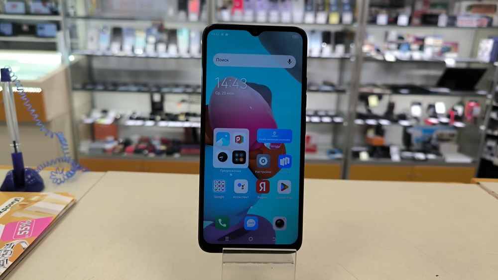 Смартфон Tecno Spark Go 2023 4/64