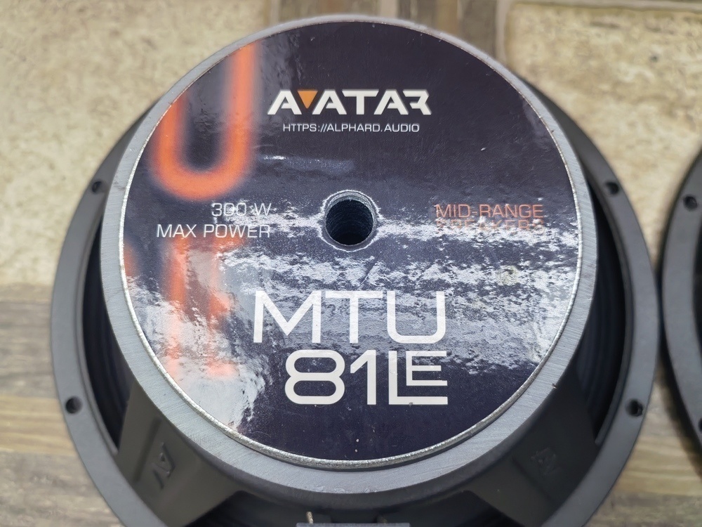 Автоакустика передняя Avatar MTU81Le
