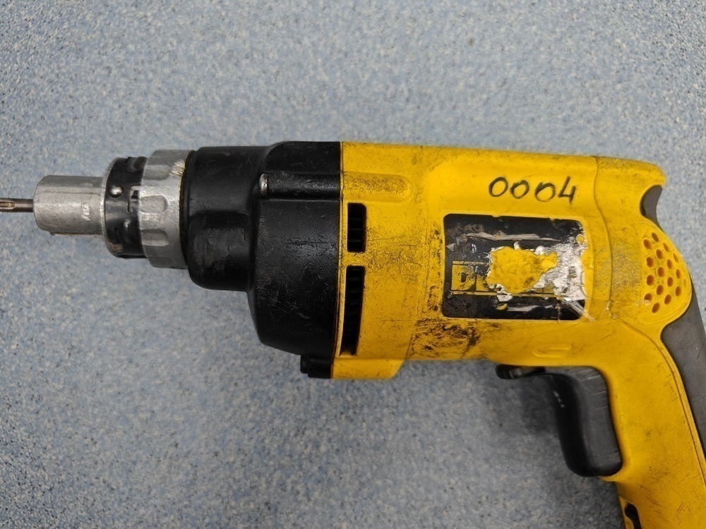 Шуруповерт Dewalt DW 269