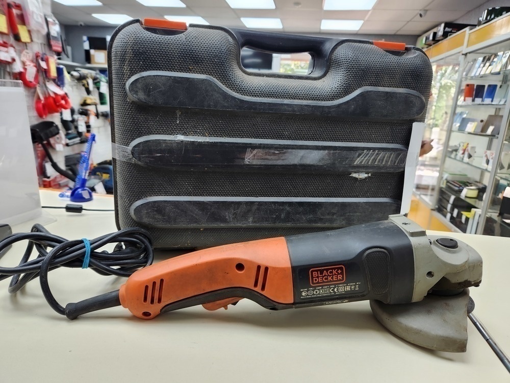 УШМ (Болгарки) Black & Decker KG1202;