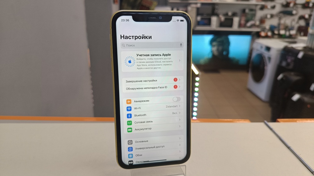 Смартфон Apple iPhone 11 64Gb