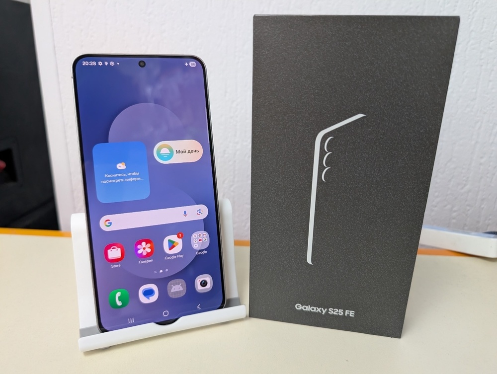 Смартфон Samsung Galaxy S25 FE 8/256