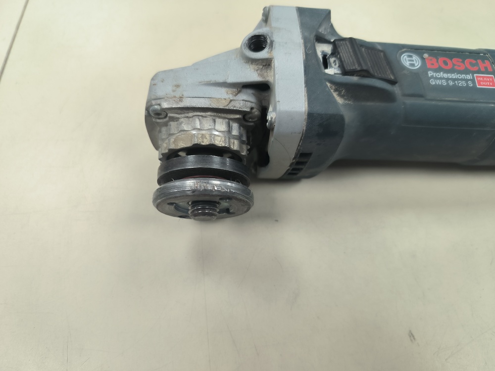Угловая шлифмашина Bosch GWS 9-125 PROFESSIOHAL