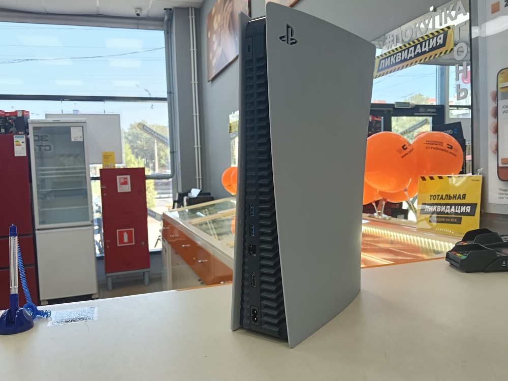 Игровая приставка PlayStation 5 825Gb (С дисководом)
