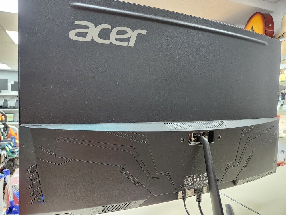 Монитор Acer ED320QR