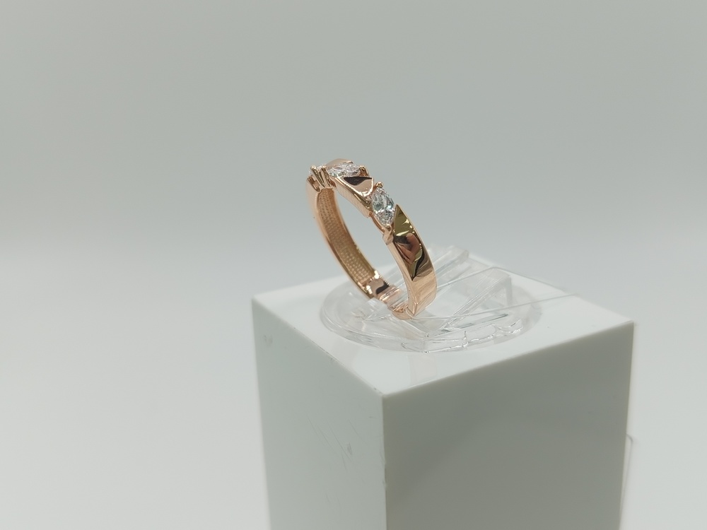 КОЛЬЦО С КАМНЯМИ (Au 585)