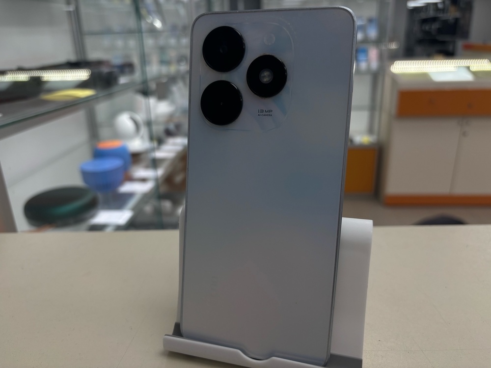 Смартфон Tecno Spark Go 2024 4/128