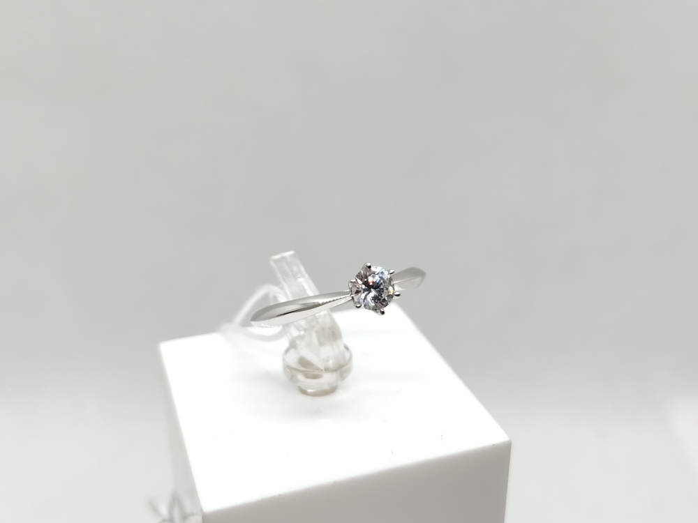 КОЛКМ585 КОЛЬЦО С КАМНЕМ (Au 585)