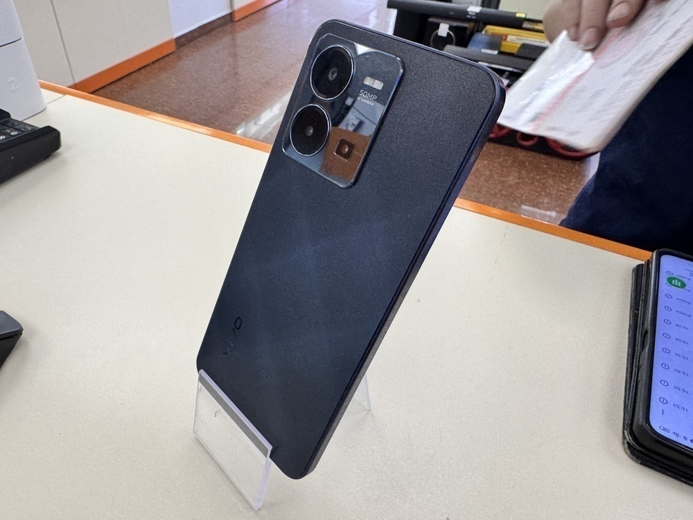 Смартфон Vivo Y35 4/64