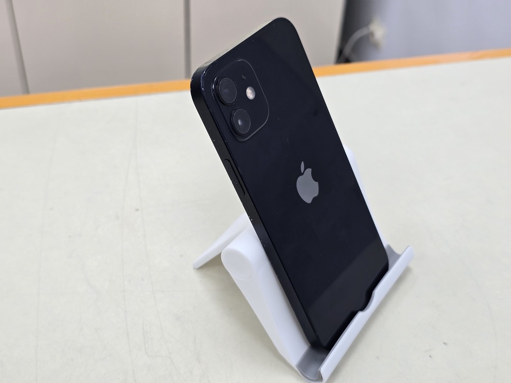 Смартфон Apple iPhone 12 128Gb