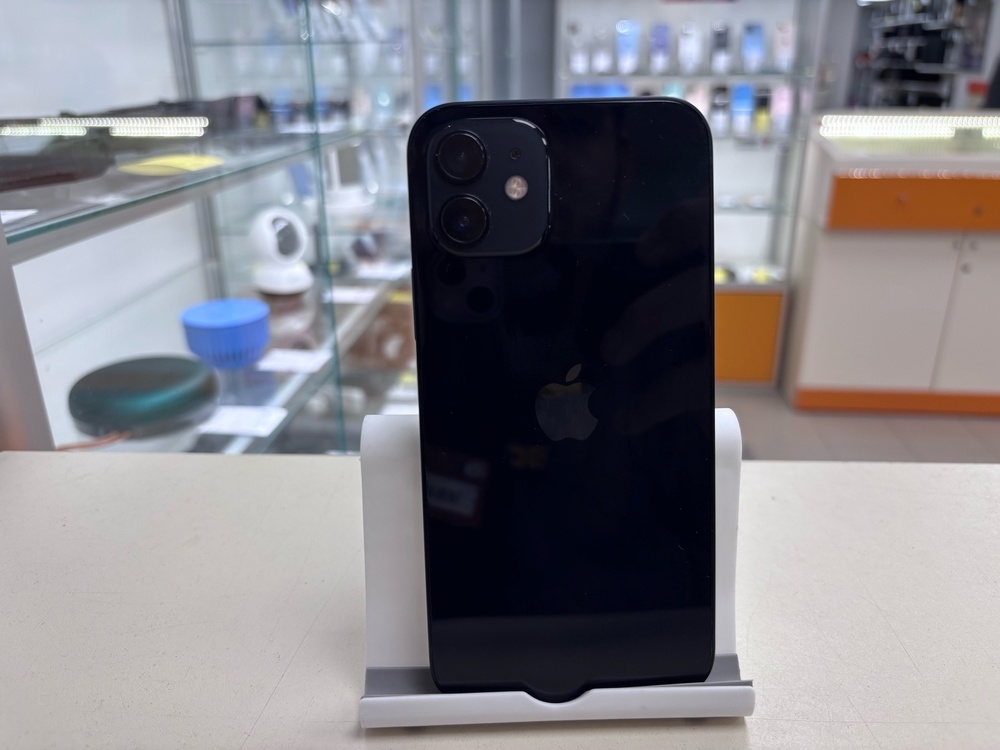 Смартфон Apple iPhone 12 128Gb